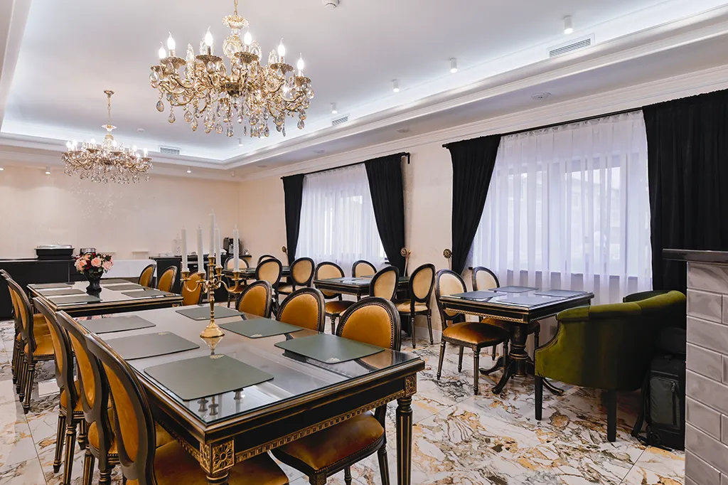 Garni Hotel Astral Park 餐厅
